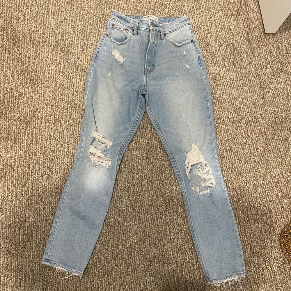 Abercrombie&Fitch Curve Love High Rise Mom Jeans